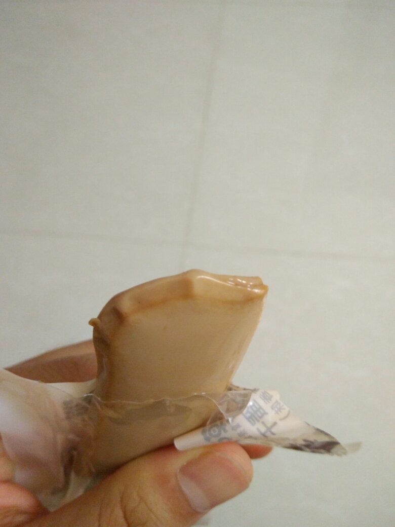 独立包装很方便,味道也不错,跟在成都买的差不多