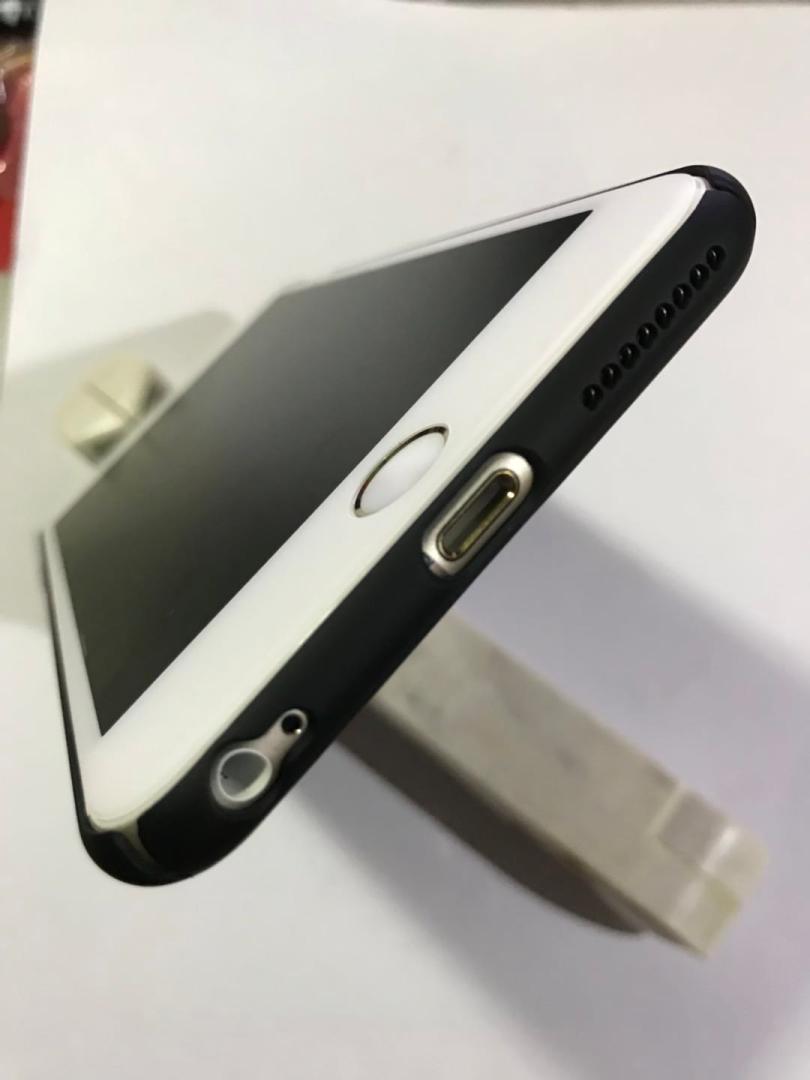官换机,手机外观接近全新,无使用痕迹.整机全原,电池0充放,不玩游戏的话,2天一充.之前用惯11系统,这个10.02有点不太习惯.感觉流畅度没有11的好,也懒得升,等12正式版出来再说.回来后贴膜加套,希望能耐用.