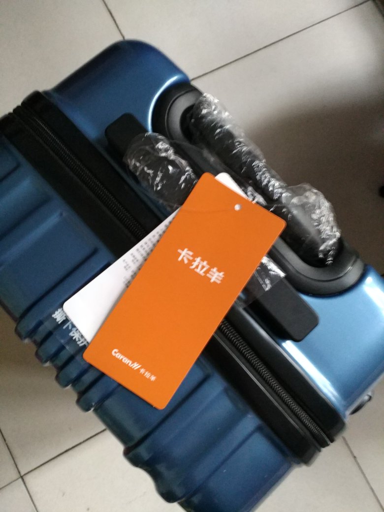 看上去还不错的商品,做工细致,用料扎实,轮子灵巧,发货及时