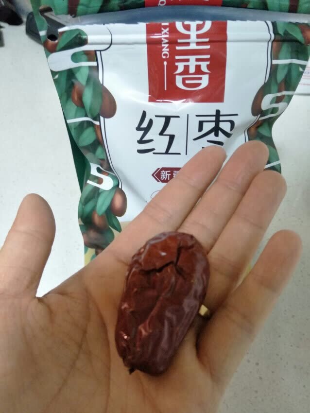 在买了好多东西,挺方便的,特别是收货快,不用去超市了,很多都是囤货的,希望好用。