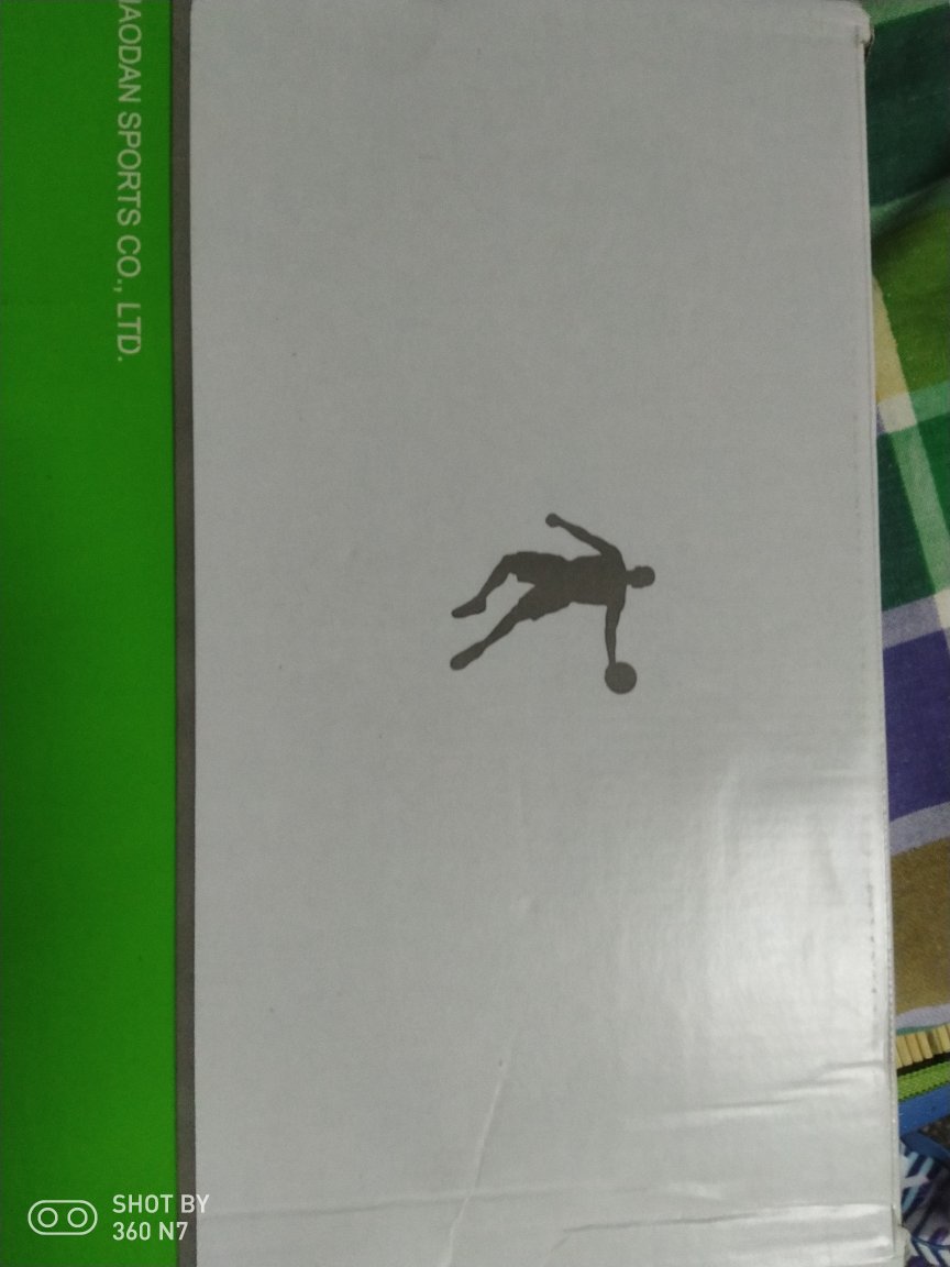 好喜欢这双鞋子而且价钱也便宜,到了之后我真的好期待