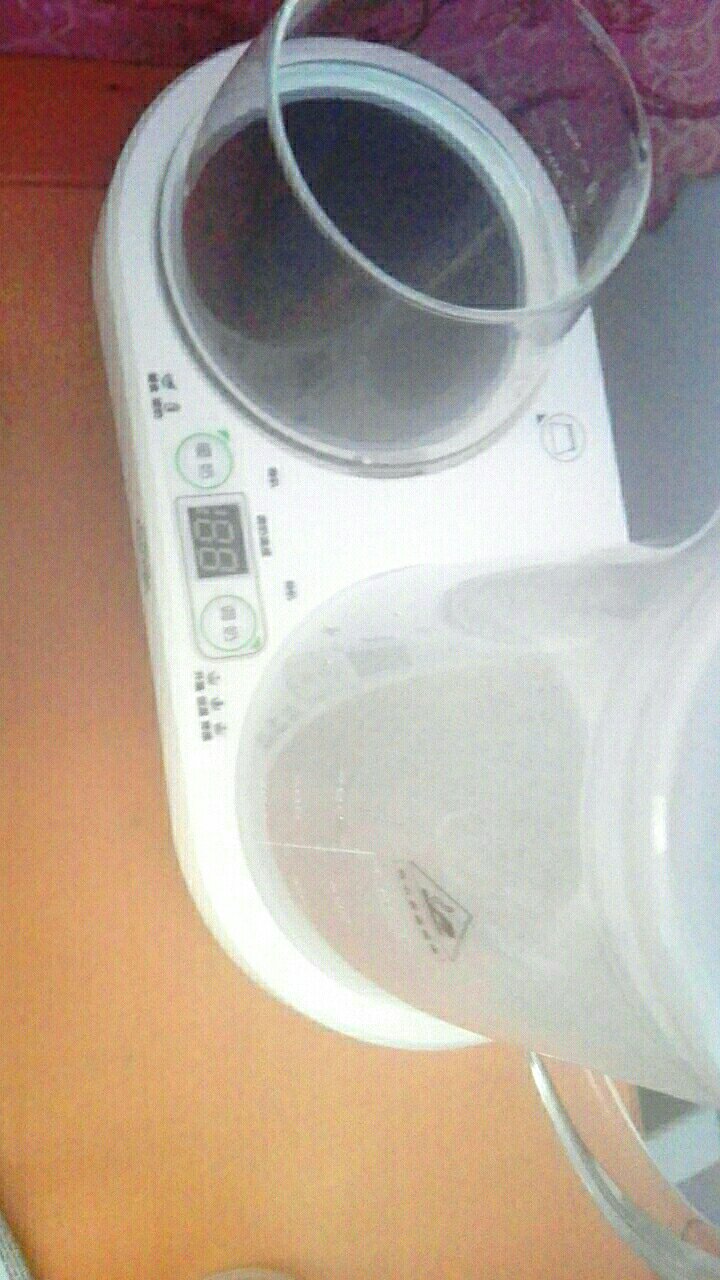 包装完好,没有任何破损,看着挺不错的,应该挺好用,相信,物流也很快!