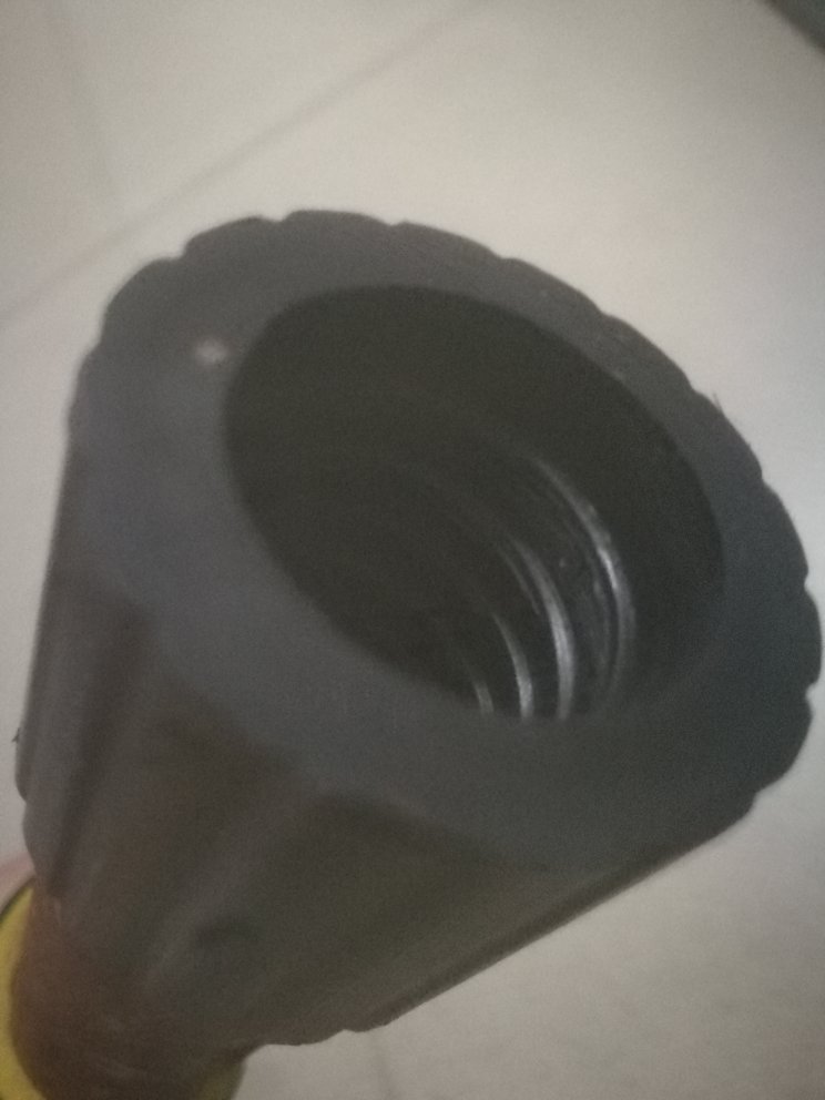 这副哑铃,我真是醉了。水泥哑铃太挫了退货快递费一百几,真他娘的无奈。