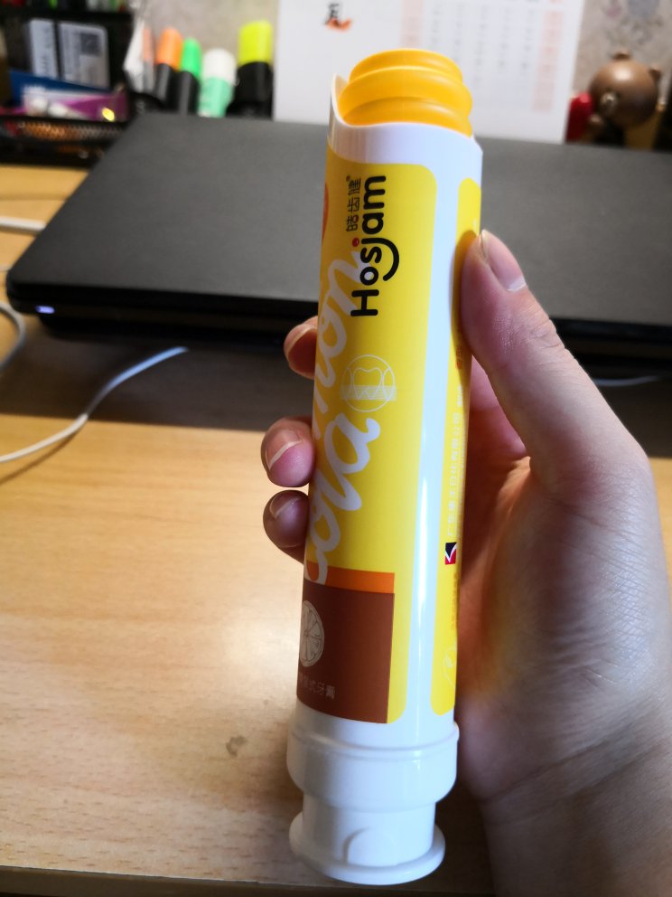 可乐味很淡,第一次买这个牌子的牙膏,效果之后再评