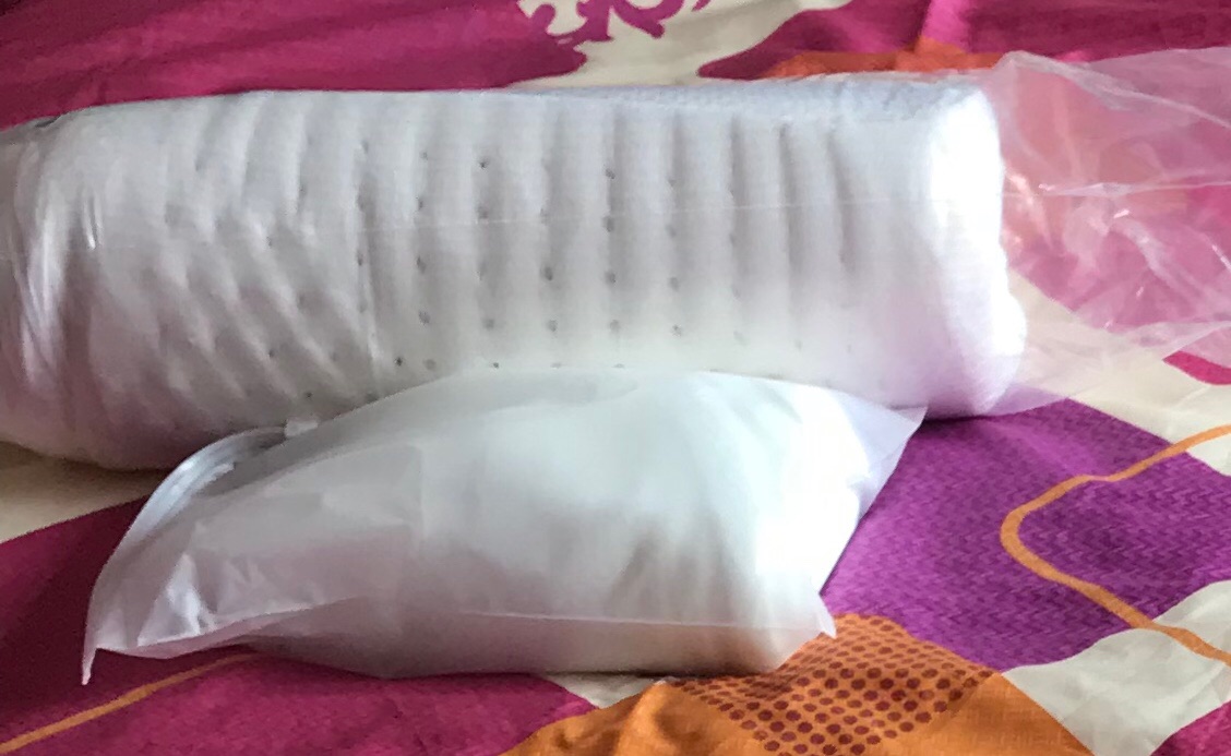 刚拆包装很小 打开很大 柔韧性好 满意的