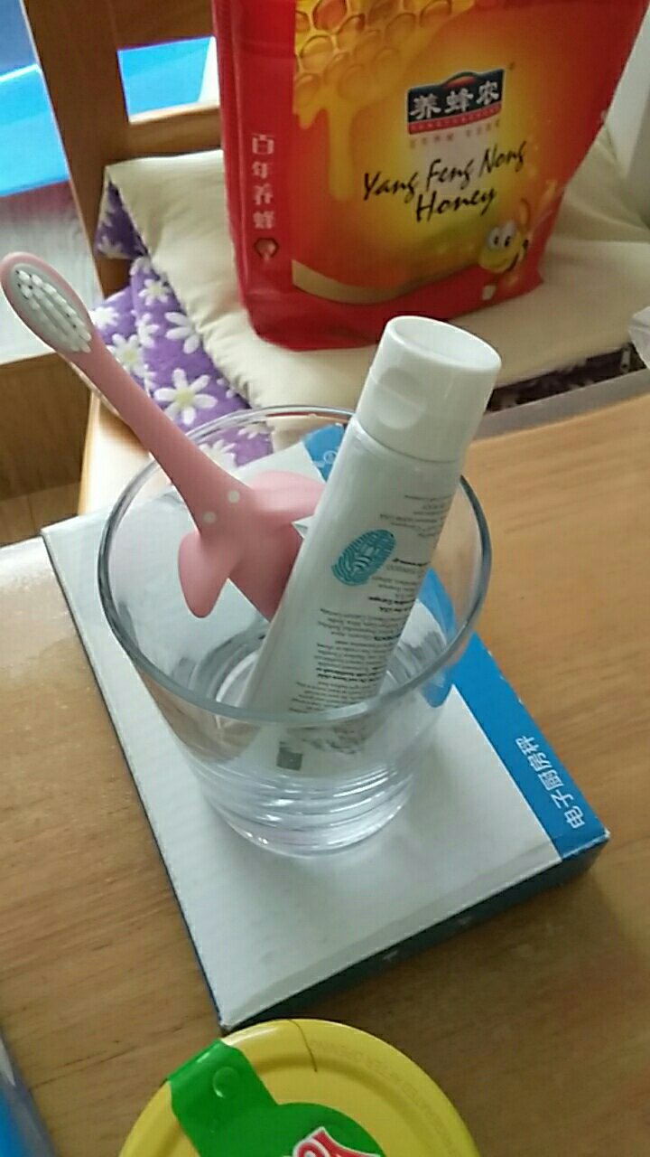 收到以后,孩子就要用很喜欢