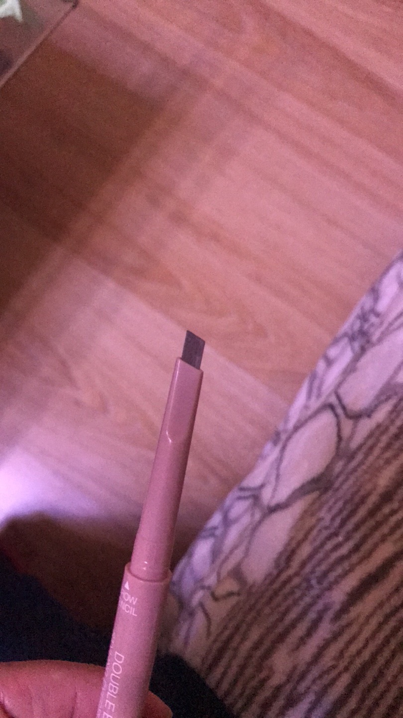 颜色是我喜欢的,个人感觉百搭!