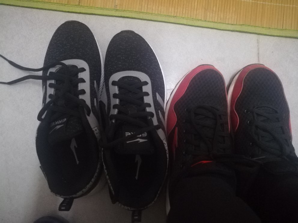 质量超级好,非常不错的,性价比高,鸿星尔克这个品牌已经用了两年了,……