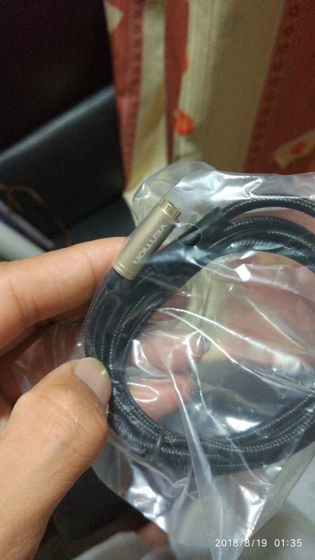 不错,材质是我喜欢的耳机棉线材质赞还没用...到时用了再来写体验