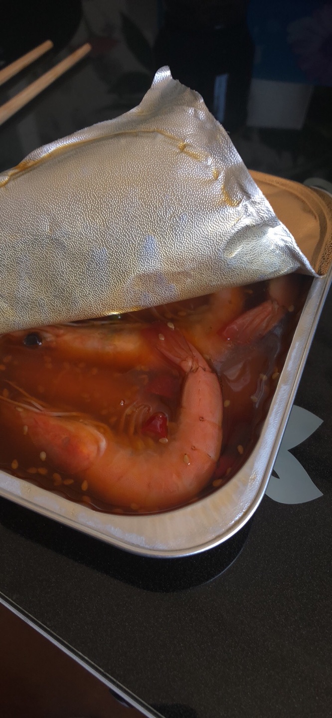都挺好的,还配有湿纸巾和手套,就是有点咸