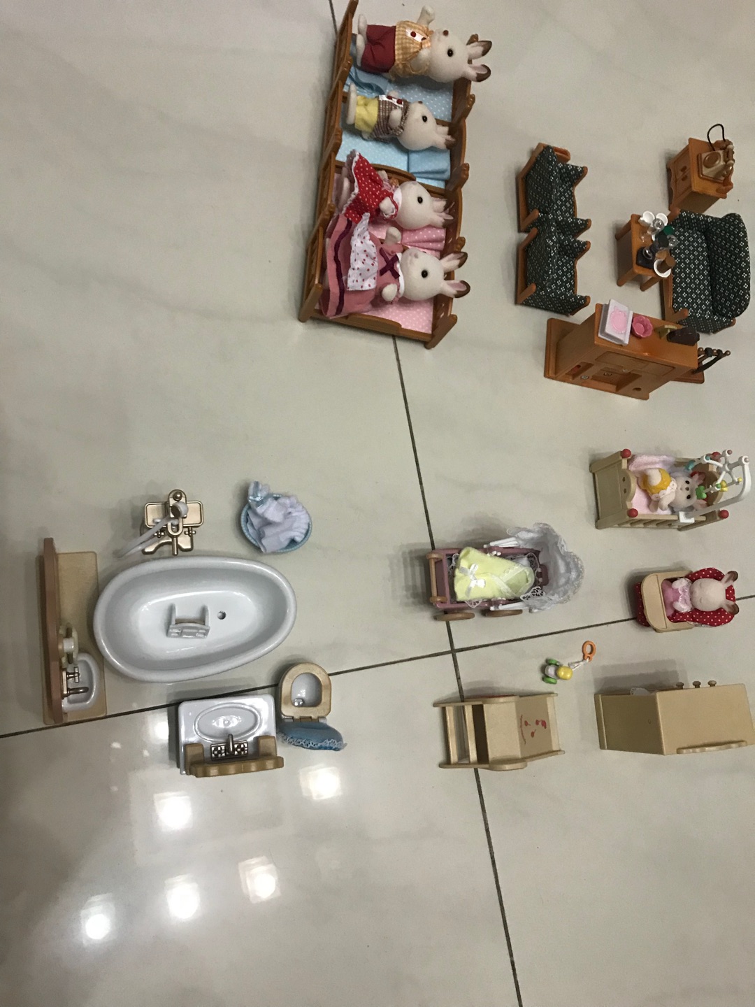 玩具很精致,孩子很喜欢,值得购买