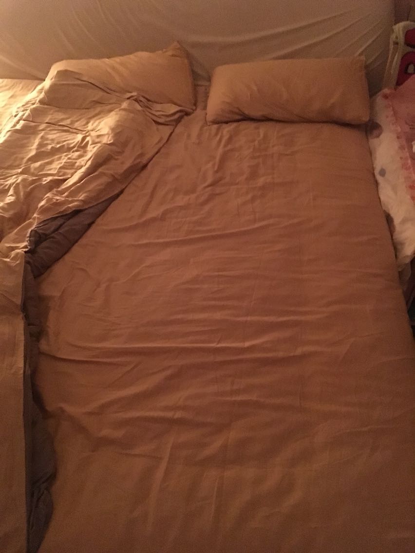 色差较严重,打折买的,130多,原价较不值