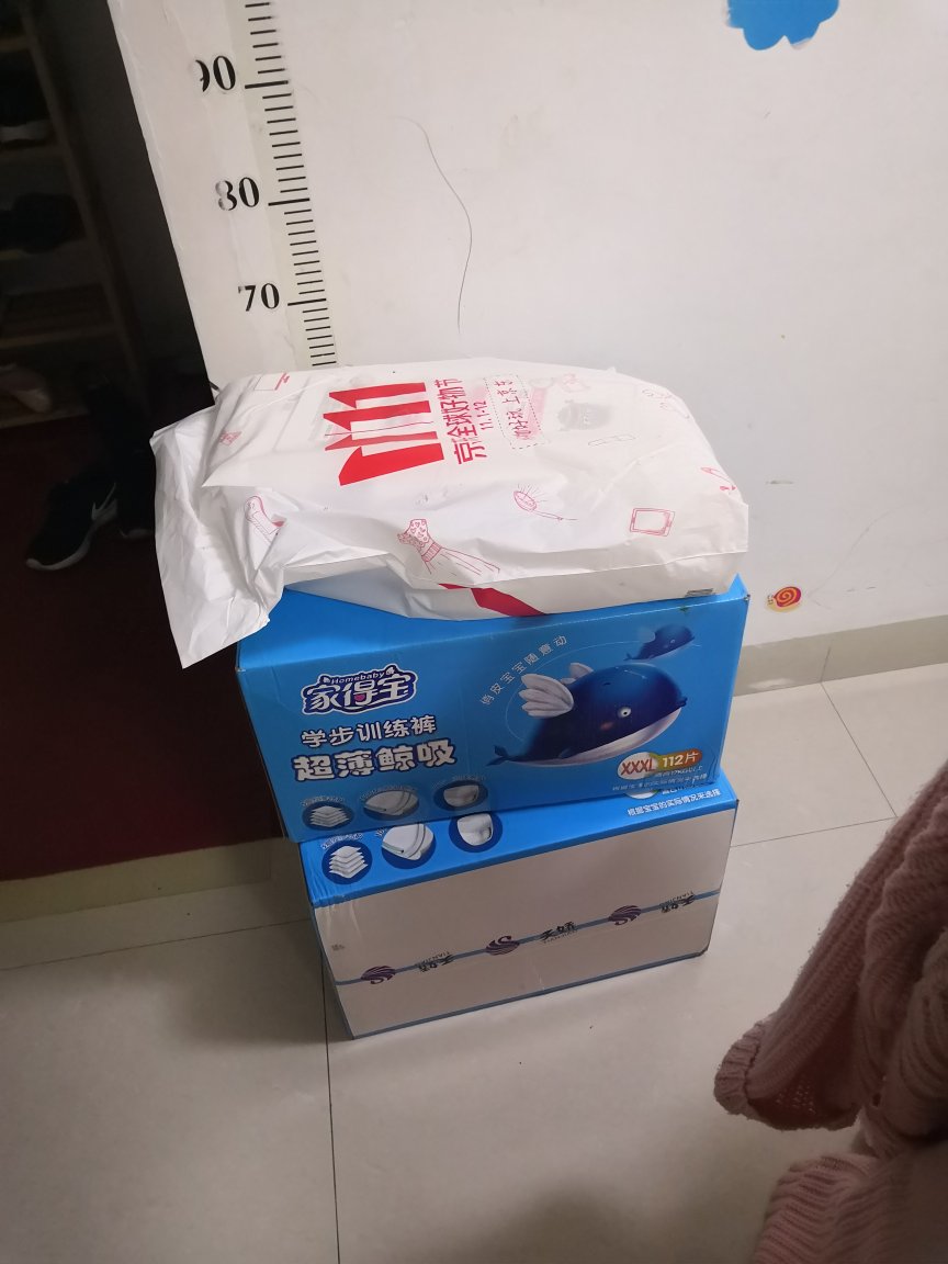 家得宝很实惠 经常用 两个宝宝用的都很好 很喜欢