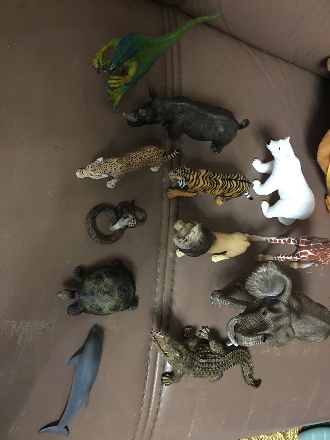 发货速度很快,产品质量很好,没有什么味道,手感不错,只是有点个头有点小