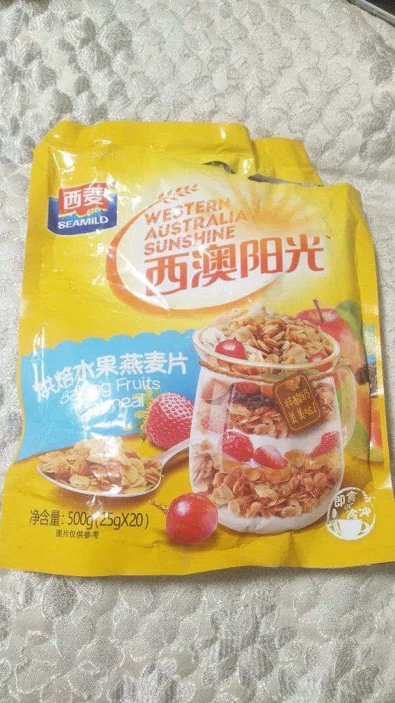 独立包装的小袋,食用方便,泡牛奶酸奶都可以。