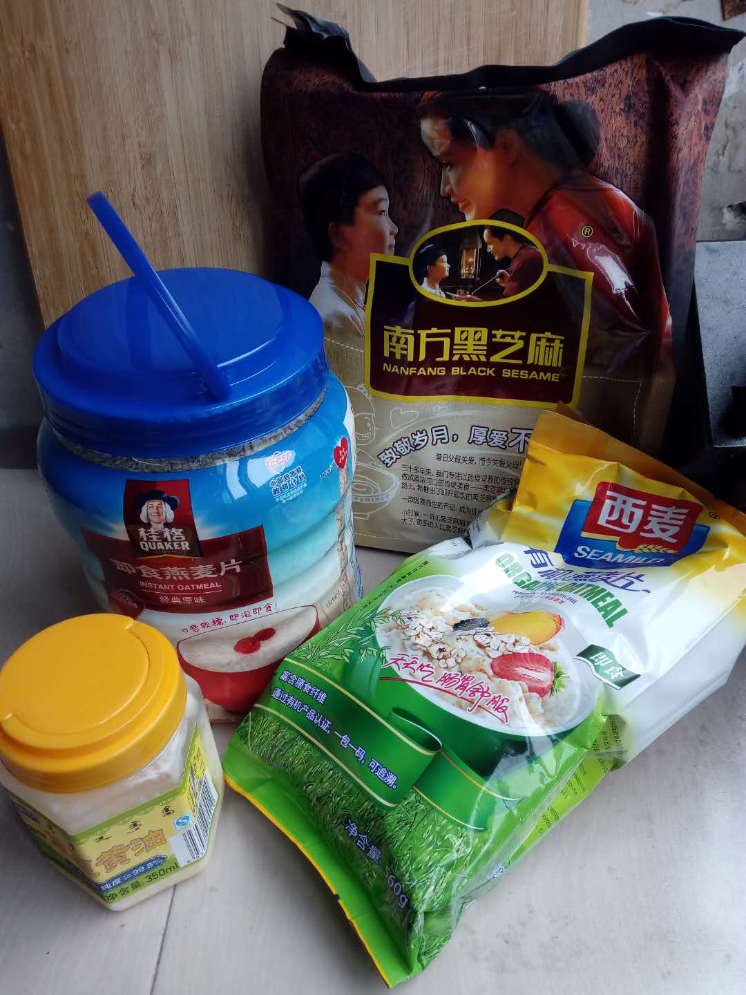 物流给力,包装精致,还没吃期待好口味