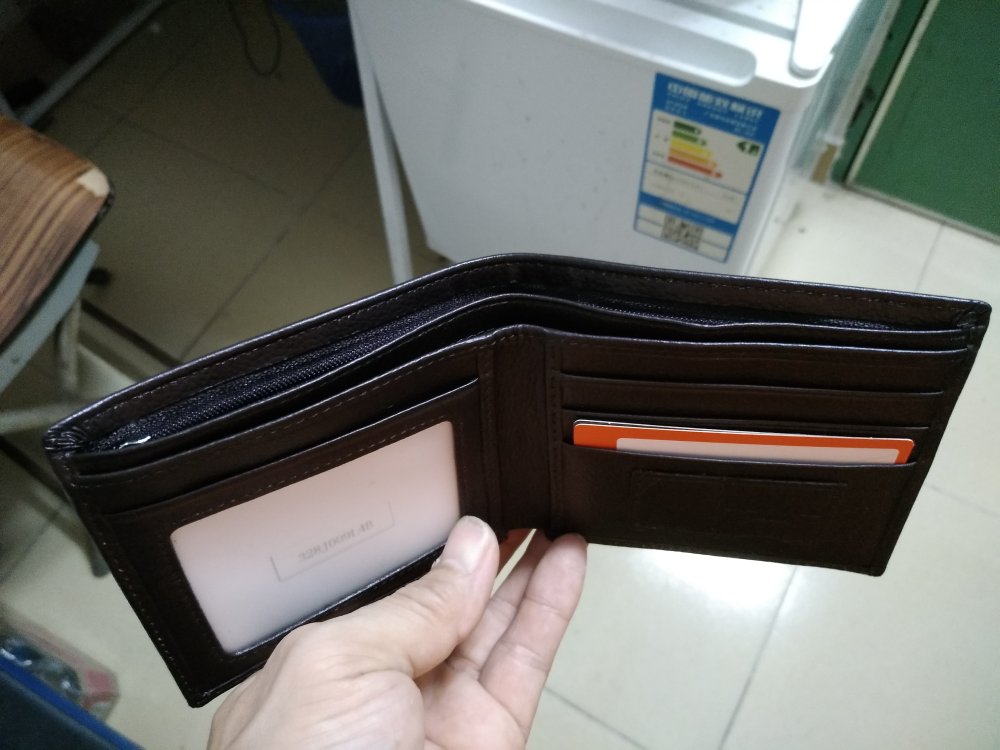 老人头就是不错,这钱包很精致,手感好,值得拥有。
