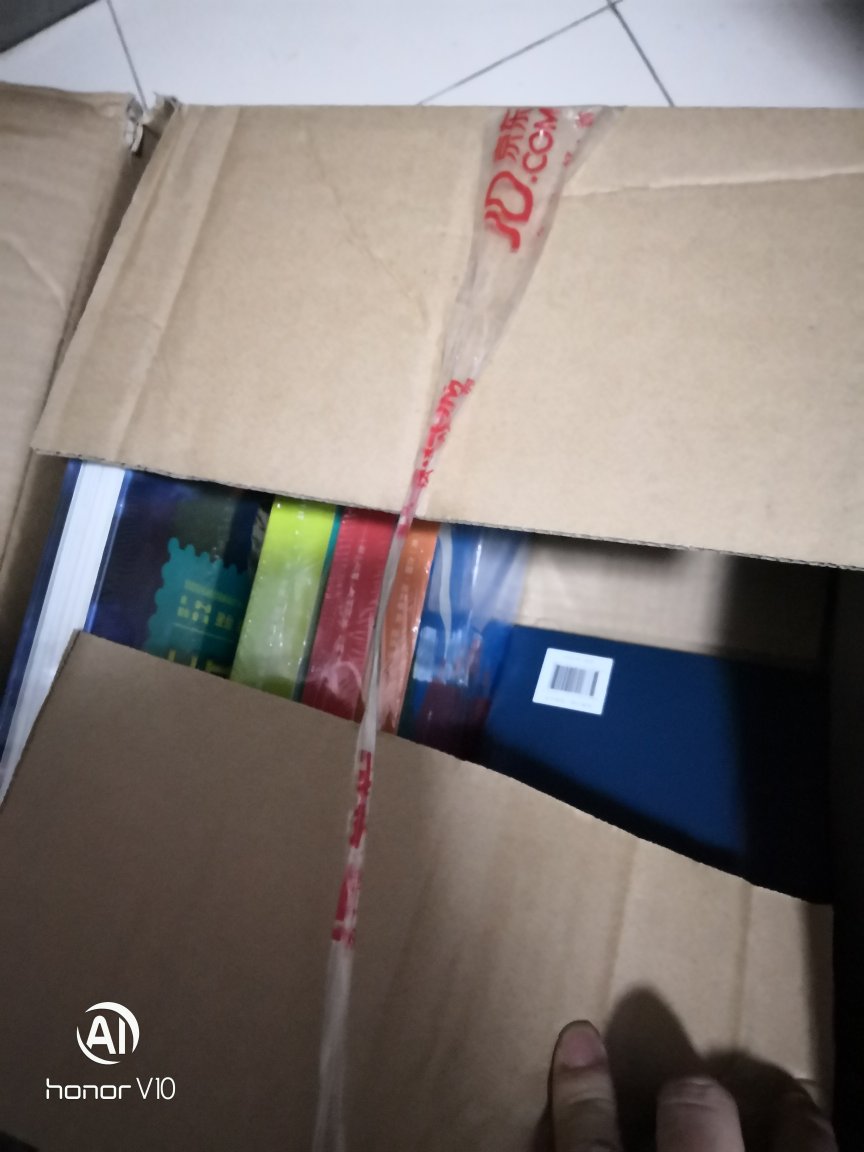 价格非常便宜,外观也非常大气,适合家庭使用,用起来速度非常快,感觉很理想,真值得信赖。已经推荐给亲戚朋友,以后有需要还会来新东,几乎所有的书籍电子产品都是在购买。