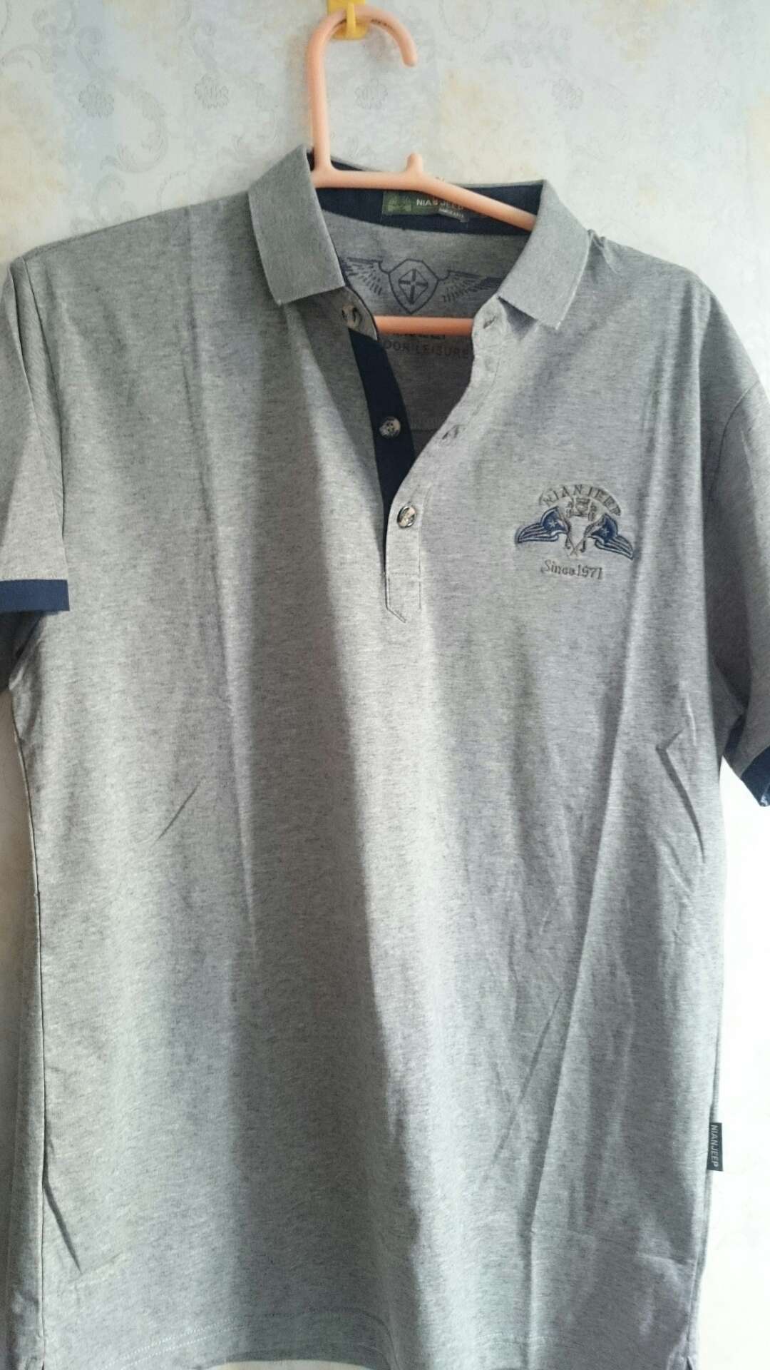衣服大小正好合适,按照建议的买没错