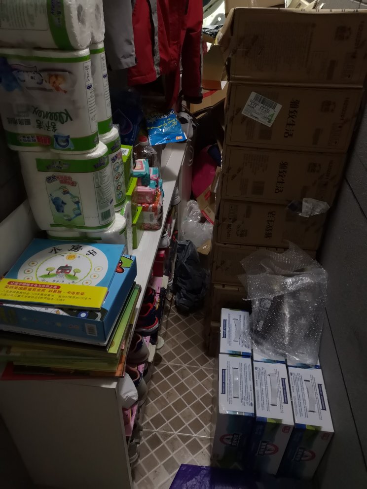 速度快!!","怒赞!(此评论虽仅有两个字,可谓言简意赅,一字千金,字字扣人心弦,催人泪下,足可见评论人扎实的文字功底和信手拈来的写作技巧,再加上以感叹号收尾,点睛之笔,妙笔生花,意境深远,把评论人的感情表达得淋漓尽致,有浑然天成之感,实乃评论中之极品,祝福中之绝笔也)","我为什么喜欢在买东西,因为今天买明天就可以送到。我为什么每个商品的评价都一样,因为