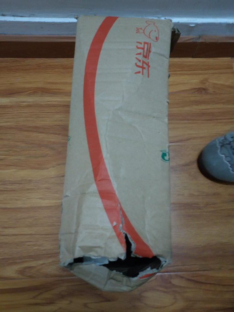 书还没看。吐槽下的物流,当天早上下单,预计当天送到,结果没消息。等到第二天下午,依然未送货,联系送货员后说晚上送来,等回来取到放在门口的快递,盒子都烂了。。。对越来越不感兴趣了。。。。。