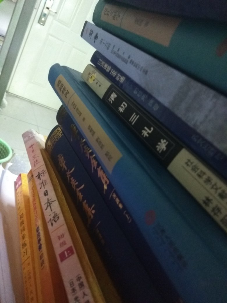 出品的商品,价格便宜,质量不错。活动的时候力度不错,性价比相对较高,相比于其他网站上的商品而言更实惠一点,值得购买!!!?这是以前!!!!!!至于现在,已经不行了!