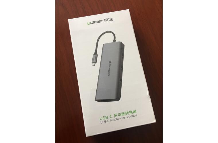 质量很棒,可能由于我的需求不是很大,所以暂时没有遇到过度发烫的情况,另外整个产品的手感很顺滑,科技感十足,整体外表像小时候科幻电影里的外星科技,总之一个字:值!