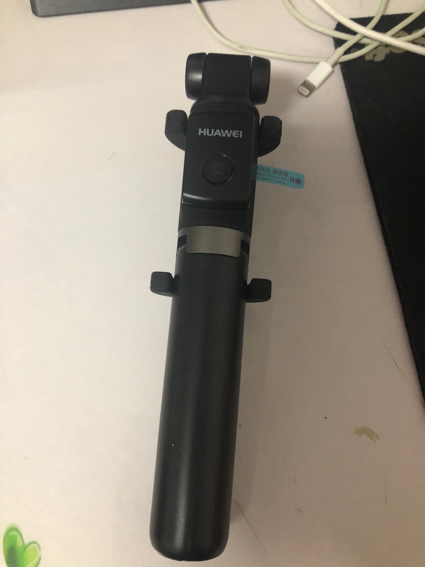 挺好用的,商城送货快,自拍杆质量也好,好评,