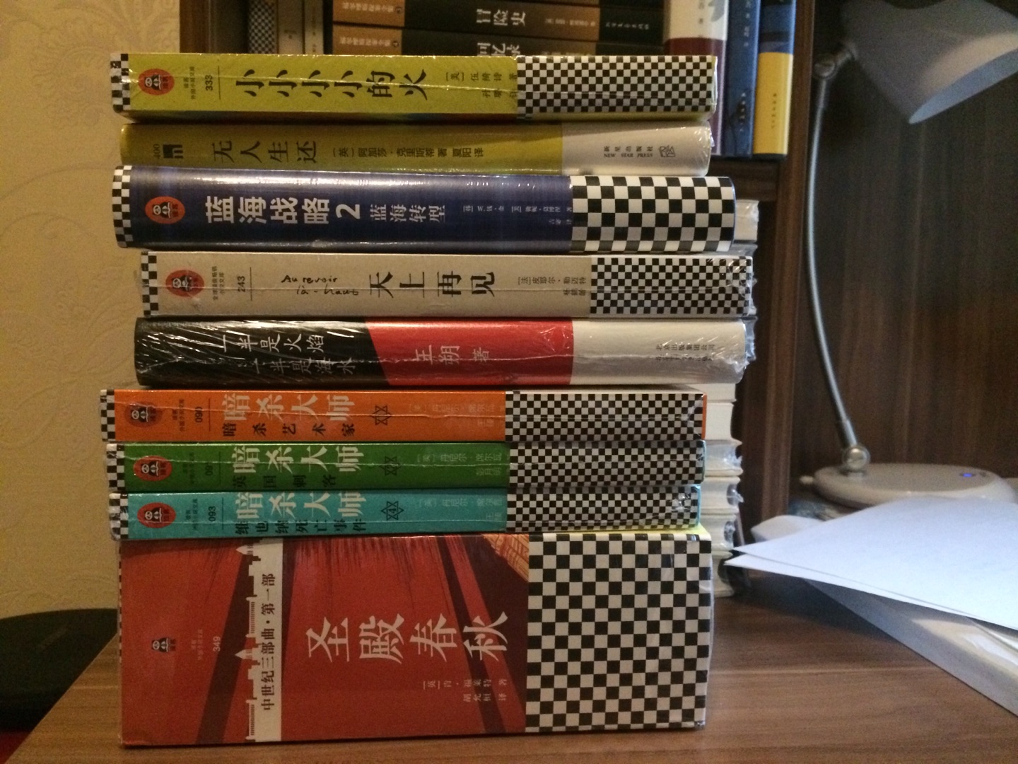 图书节,真的是良心活动,优惠力度大,书也是正版,能够让大家以尽可能低的价格拿到想要看的书。每次活动都会买些平时加入收藏的书来充实生活,行万里路的同时能读万卷书,哈哈哈。每年买书2次,棒棒哒。