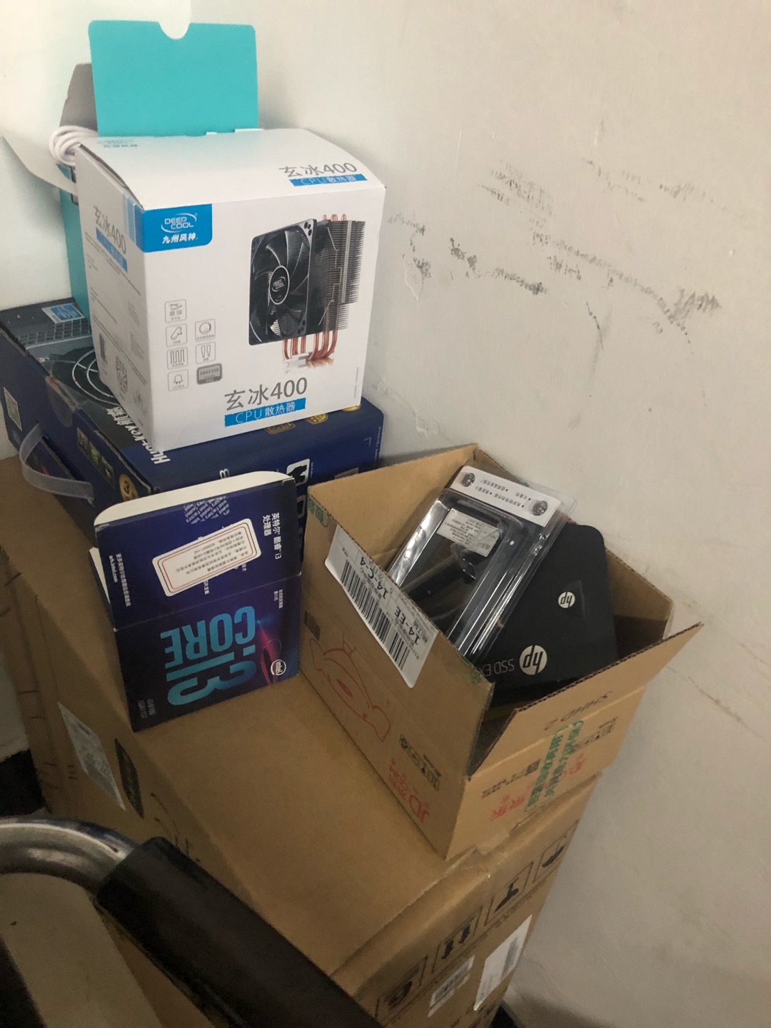 自己瞎配了一套,一次点亮,没有毛病 办公用机,要求不高 性价比可以 灰常喜欢