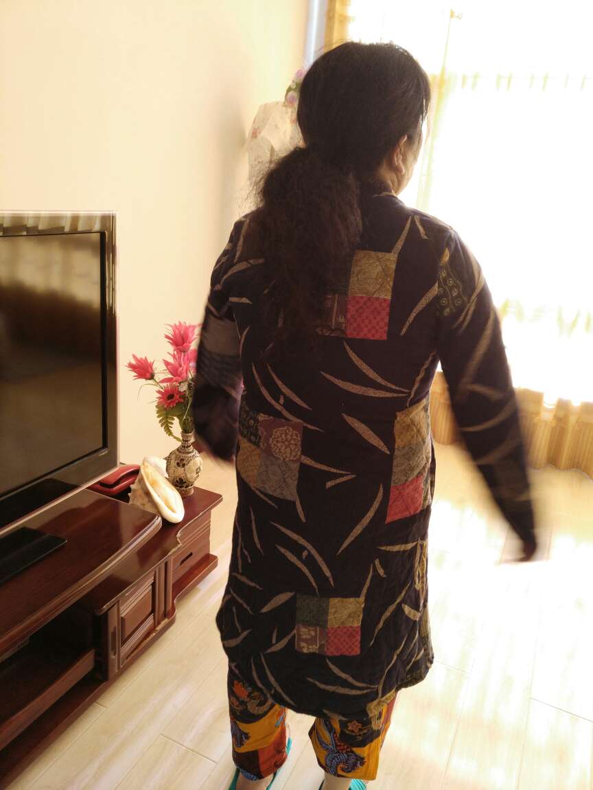 衣服收到阿姨很喜欢呢,哈哈