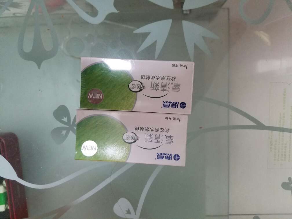 有时间没带过隐形眼镜了,海昌是品牌,应该是没问题的!信任,送货上门快,送货小哥非常负责任哦!