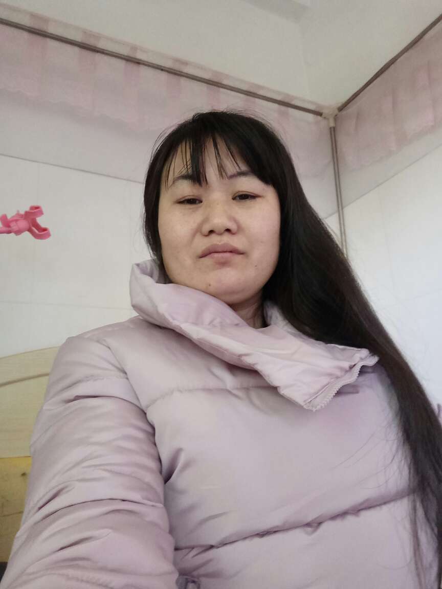 穿上舒服,就是有点小