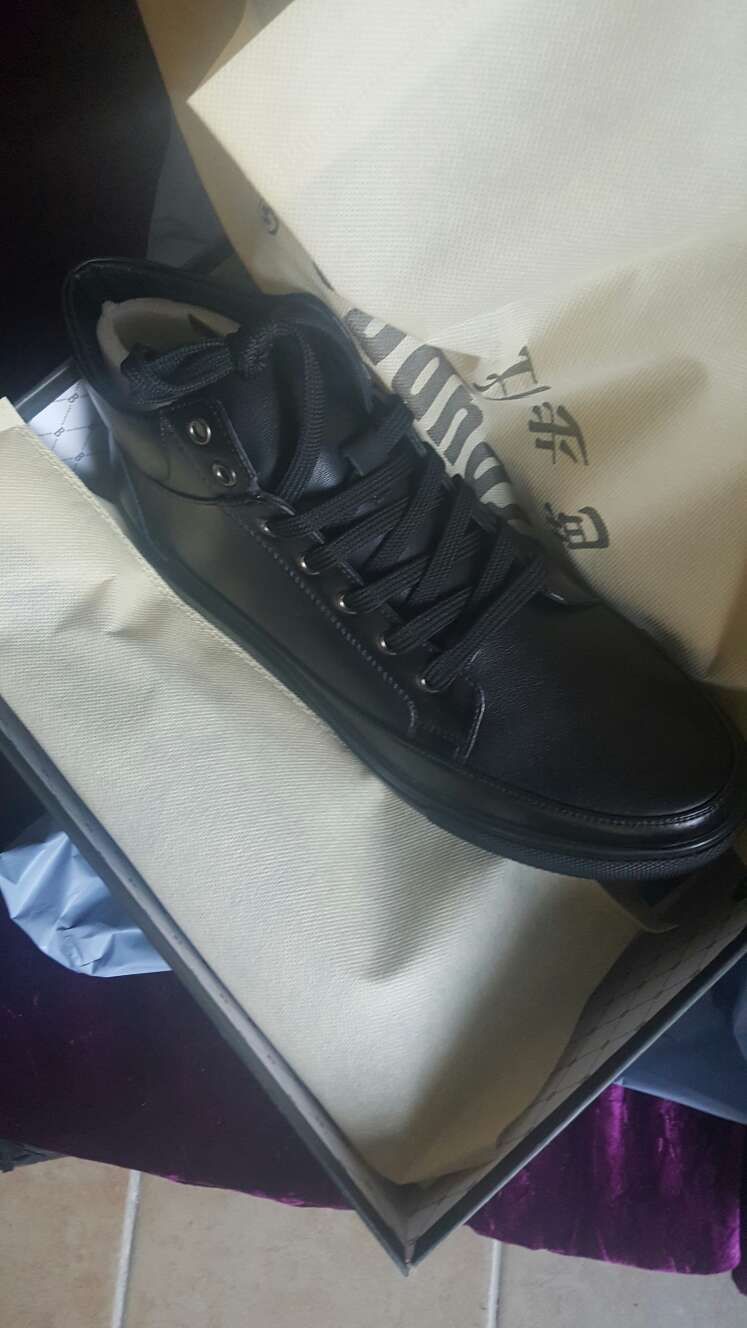 鞋子蛮好。。。。。。。