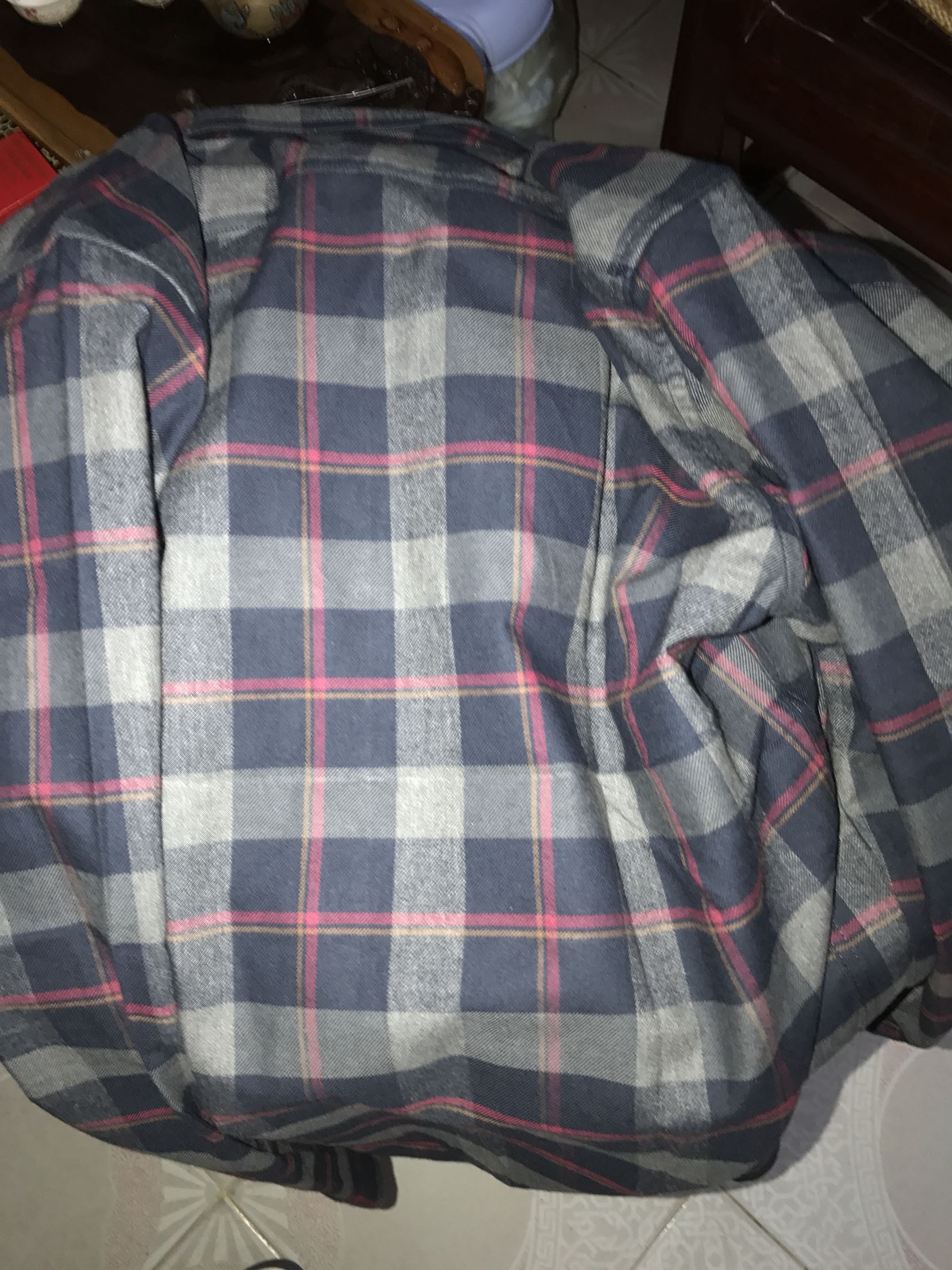 衣服不错,厂家有商标也规格.和介绍一样的。*值了。