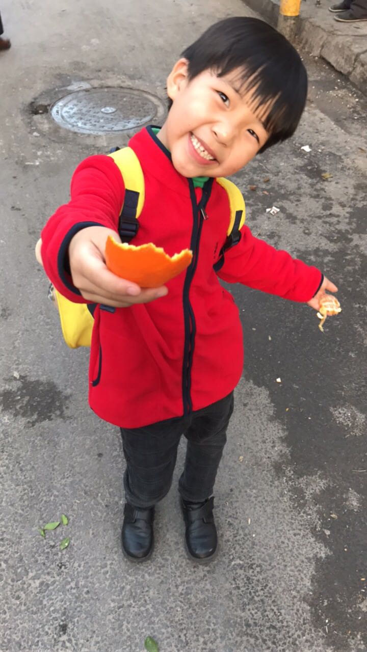 很不错,儿子穿起来好看!!!!!