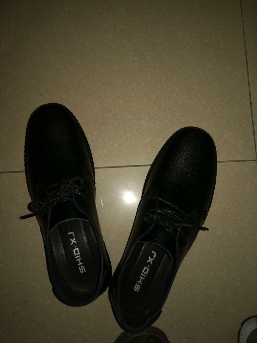 已经穿过了,很合脚,穿着也舒服的。