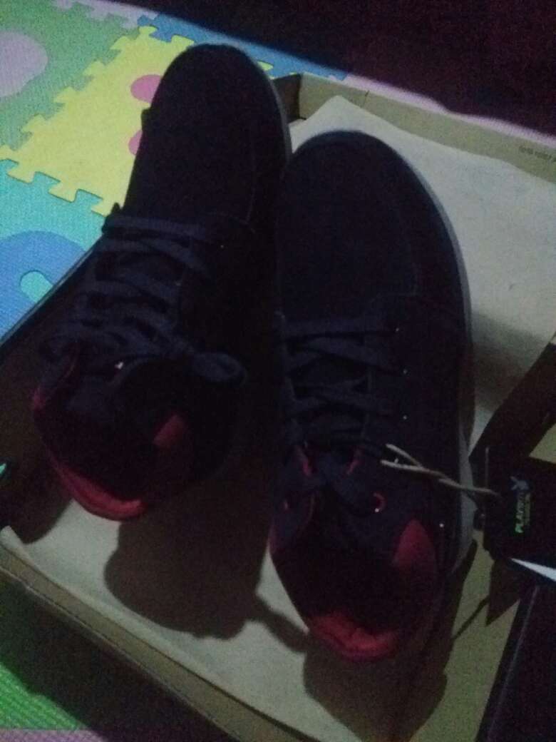 鞋已经收到,看着还不错,试穿了一下还可以,物流也比较快。