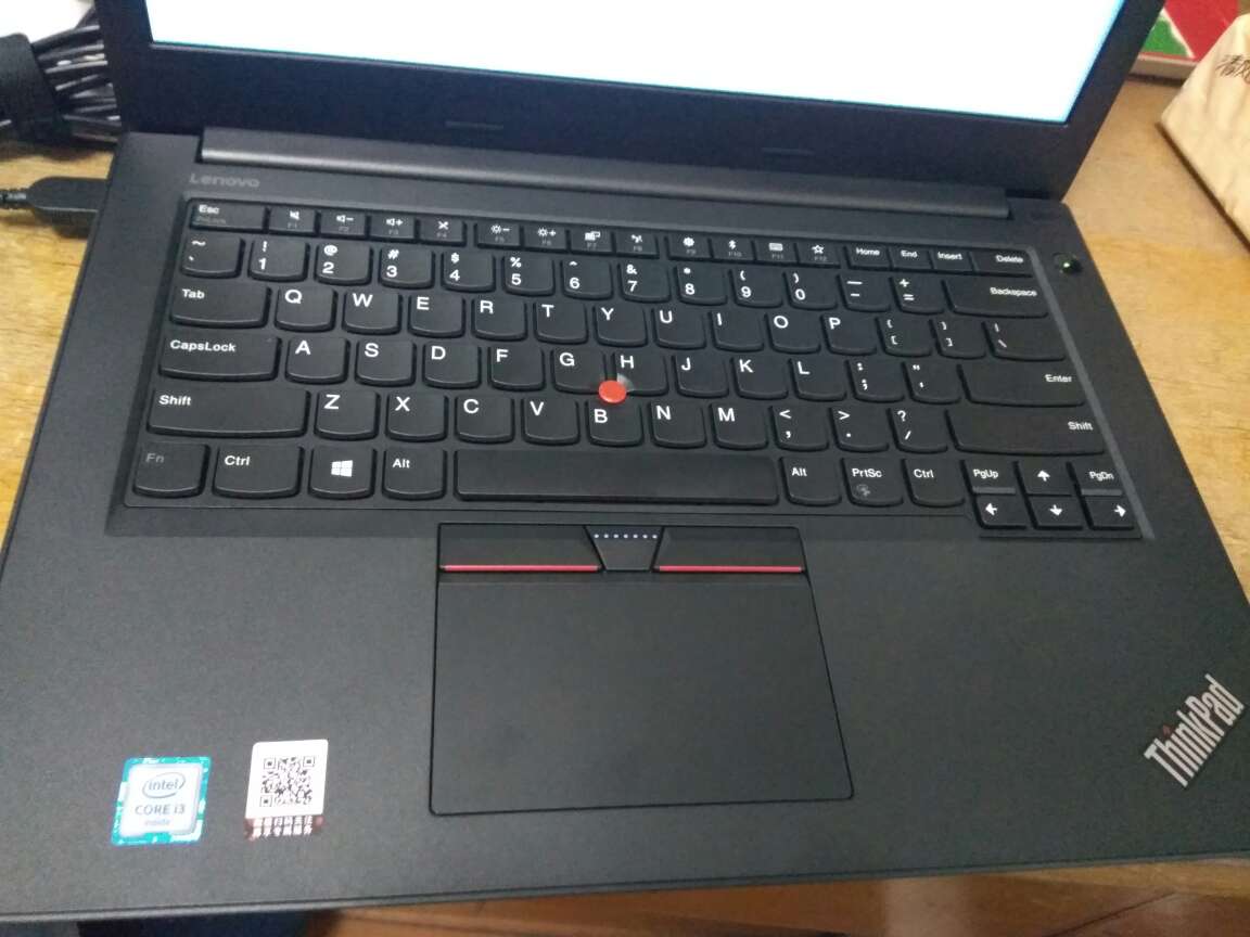 关注Thinkpad笔记本很久了。之前工作上用过Thinkpad X系列,感觉不错,便携轻巧,但是价格偏贵,所以上一次家庭用的电脑时买了相对便宜的华硕笔记本。但是被小孩摔掉地上就屏幕全摔碎了。换屏不划算,只能再买一台新的,这次决定要买Thinkpad品牌,看到E系列的性价比较高,就一直关注,最后以*入手,还赠送了一个电脑包。的物流很快,早上11点前下单,当天就到了。到手后拆开,外形好看,键盘手感不错。win10系统很快就安装好了,期望使用好用。