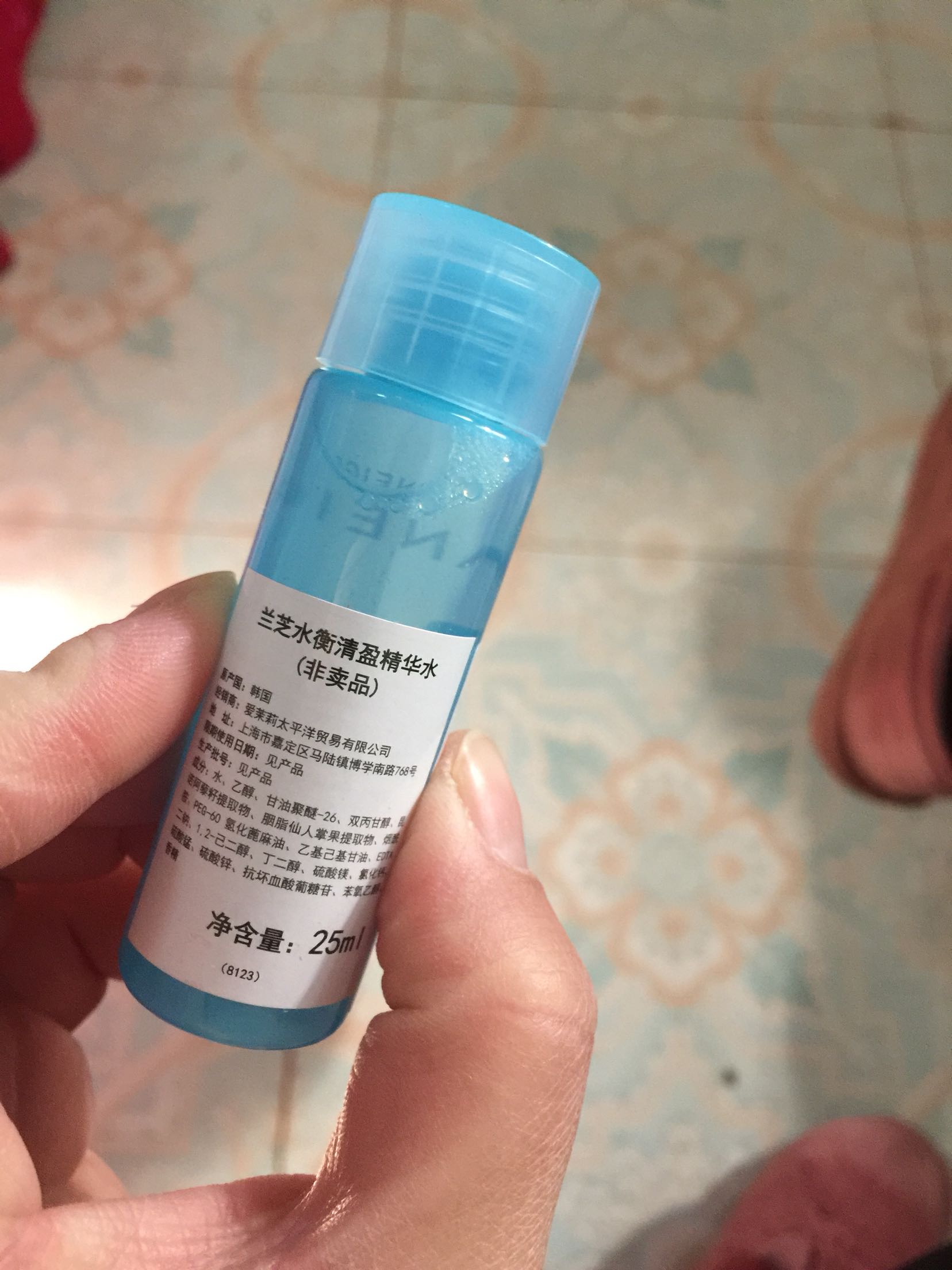 之前用的兰芝气垫很好,很喜欢,刚刚入手一套水乳,期待效果
