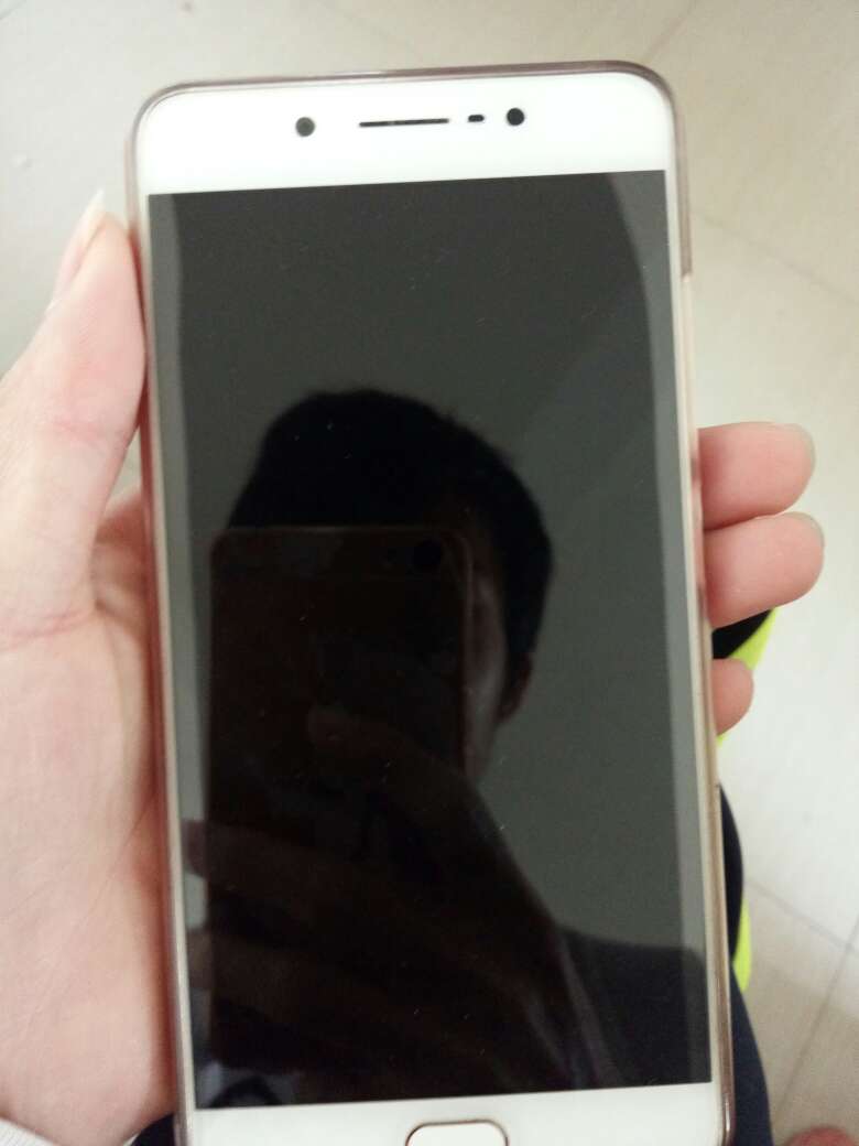 什么jb垃圾 跟本就贴不到位 申请售后 还跟老子关了 一星都不想给