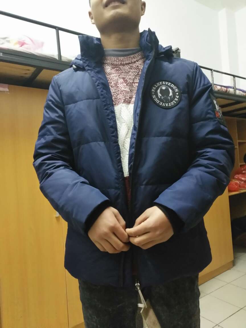 感觉还不错,穿着挺舒服的