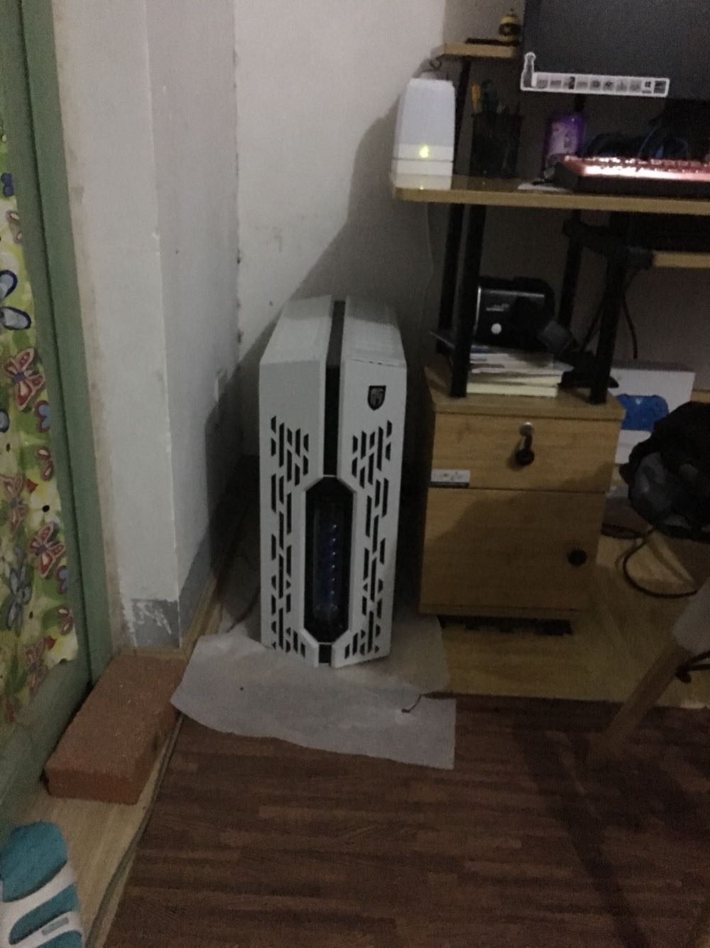 装上去了。感觉性能还凑合,比蓝盘好一点。但价格是蓝盘两倍。