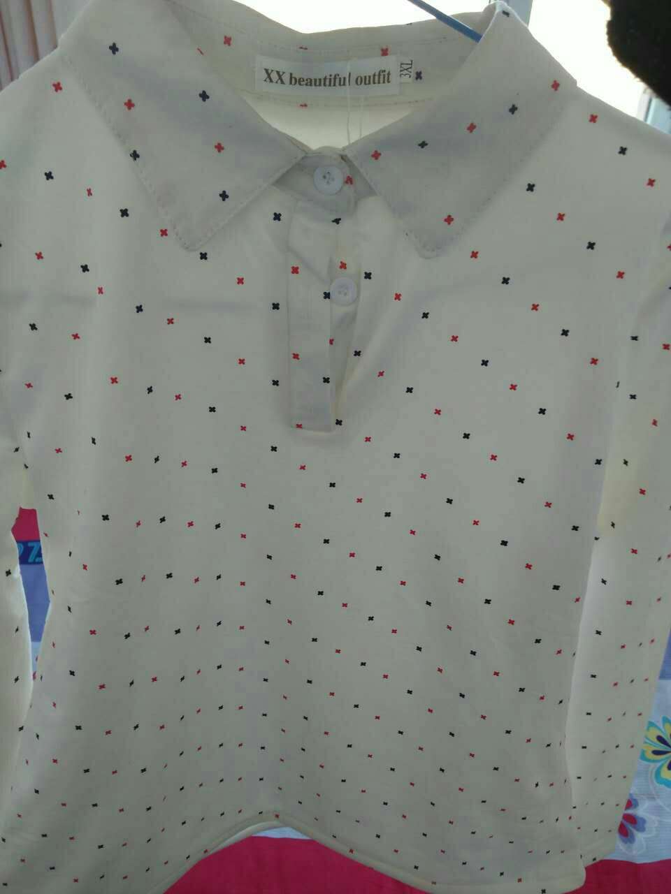 不错的 衣服 快递很快,才一星期就到货了!穿着行 在屋了穿可暖了 在屋外穿有点…… 哈你们自己想吧!