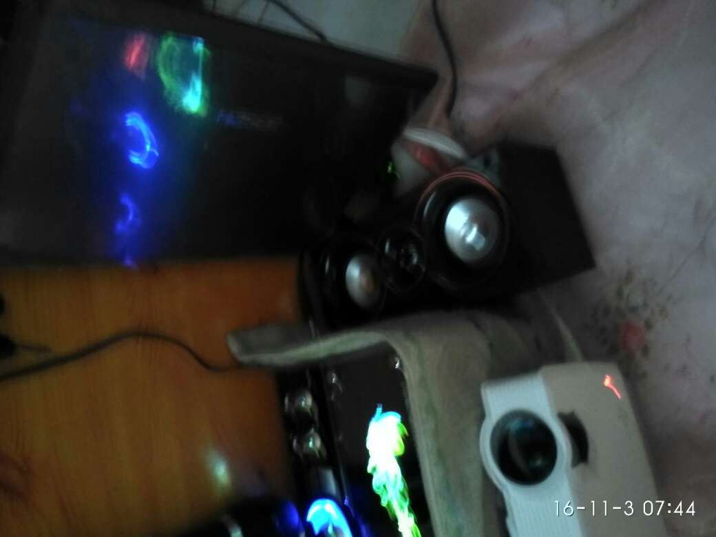 音质不错,外观也挺漂亮,对得起这个价位,给个好评