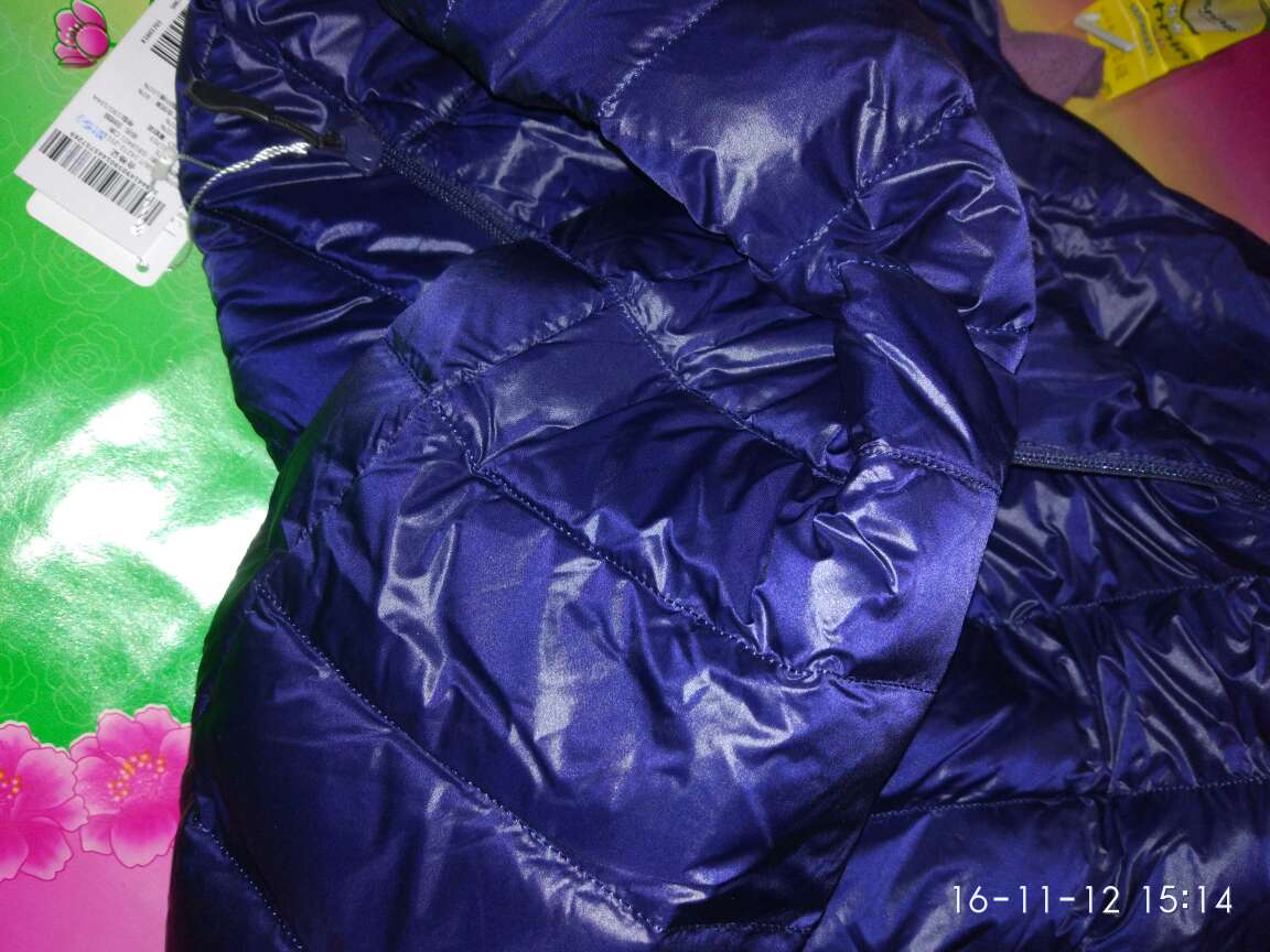 衣服不错,和实体店399的质量没有区别