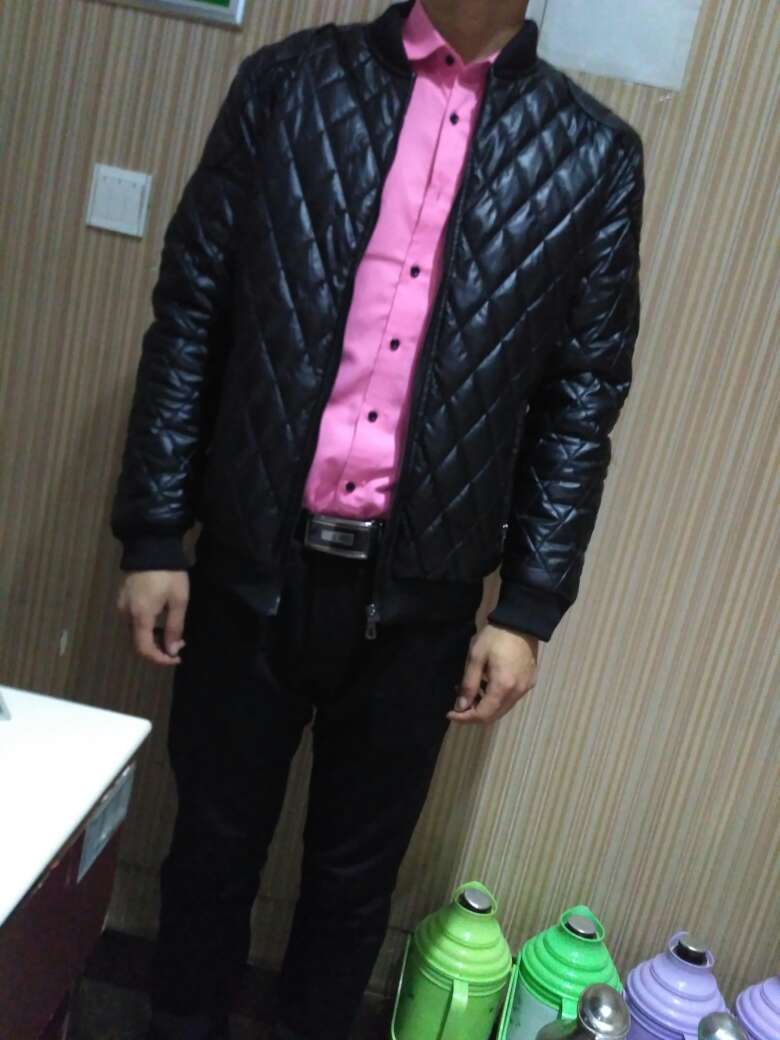 衣服挺好的 很暖和 很合身