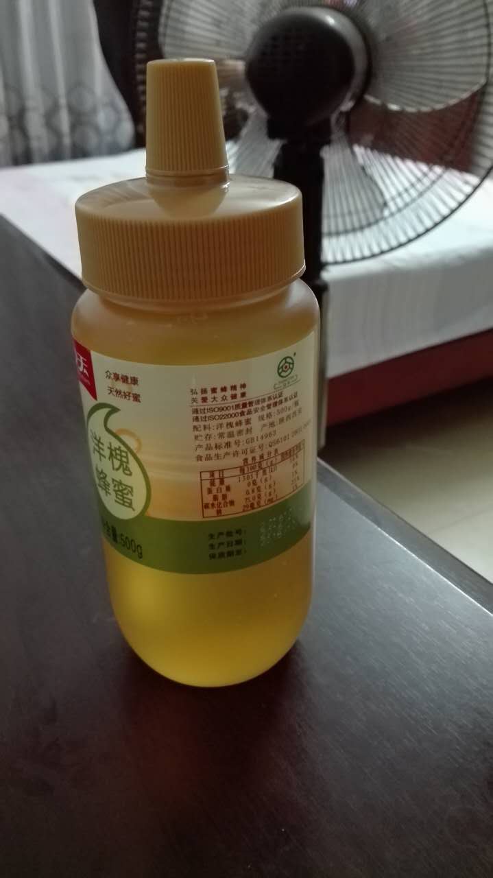 第一次在网上买蜂蜜觉得很满意,特别喜欢这种瓶盖倒起来方便,下次还会在这购买。