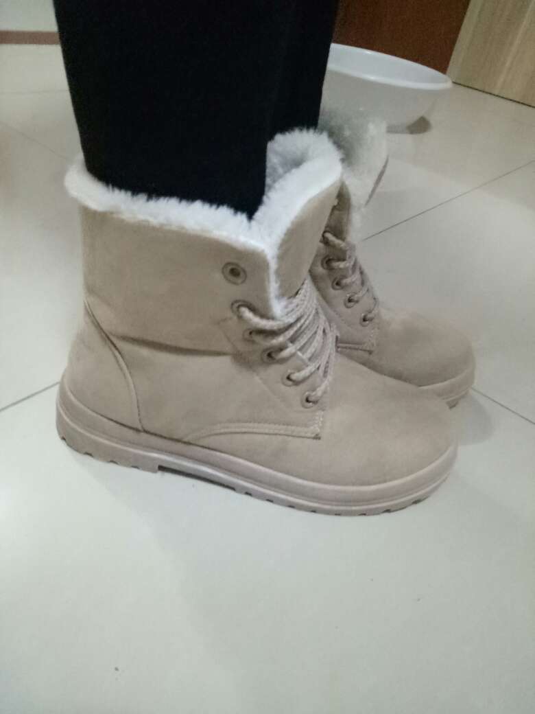 鞋子很漂亮大爱哈哈哈