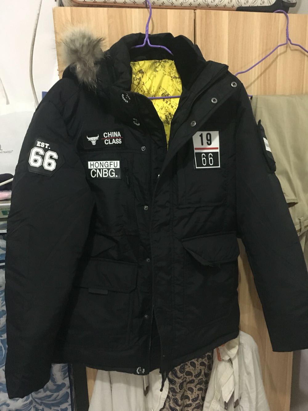 送货快 热情 衣服质量好 大小合适 穿着暖和舒适